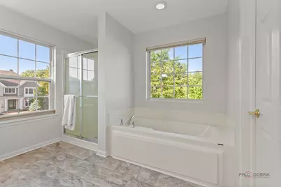 332 Colonial Drive, Vernon Hills, IL 60061 - Photo 18