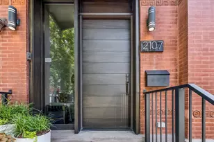 2107 W Erie St, Chicago, IL 60612 - Photo 2