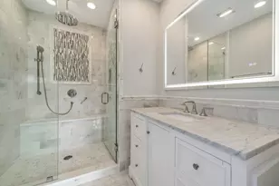1919 N Drake Ave, Chicago, IL 60647 - Photo 12