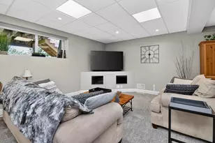 2441 Wydown Ln, Aurora, IL 60502 - Photo 24