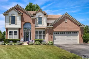 10 Hithergreen Ct, Algonquin, IL 60102 - Photo 2