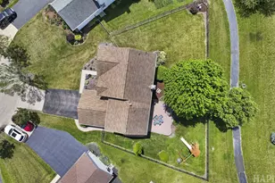 10 Hithergreen Ct, Algonquin, IL 60102 - Photo 4