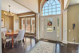 10 Hithergreen Ct, Algonquin, IL 60102 - Photo 2