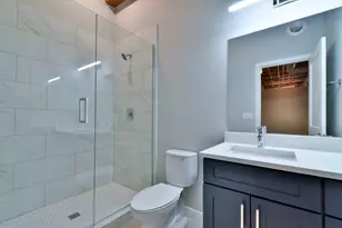 11 E Illinois St, Chicago, IL 60611 - Photo 8