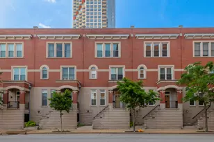 419 W Grand Ave, Chicago, IL 60654 - Photo 1