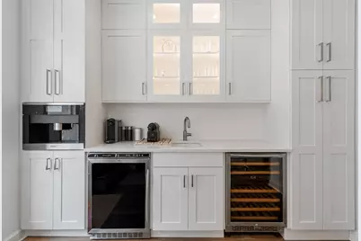 419 W Grand Avenue #G, Chicago, IL 60654 - Photo 12