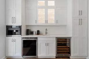 419 W Grand Ave, Chicago, IL 60654 - Photo 12