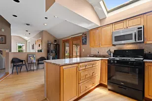 2123-25 W Race Ave, Chicago, IL 60612 - Photo 4
