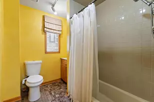 2123-25 W Race Ave, Chicago, IL 60612 - Photo 20