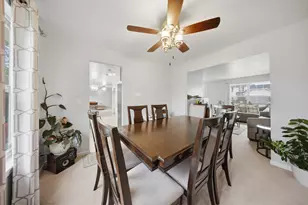 645 Spicebush Ln, Aurora, IL 60504 - Photo 10