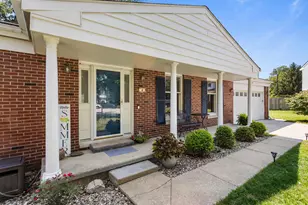 4 Stanford Pl, Champaign, IL 61820 - Photo 4
