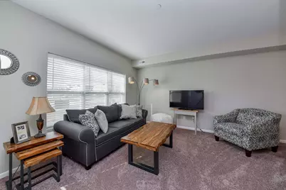 1277 Comiskey Avenue, North Aurora, IL 60542 - Photo 4