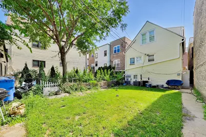 4202 N Sacramento Avenue, Chicago, IL 60618 - Photo 30