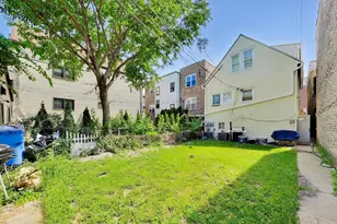 4202 N Sacramento Ave, Chicago, IL 60618 - Photo 30