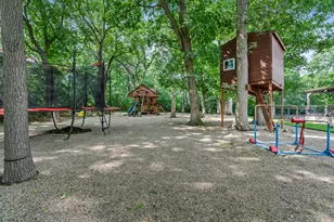 431 Maplewood Dr, Barrington, IL 60010 - Photo 24