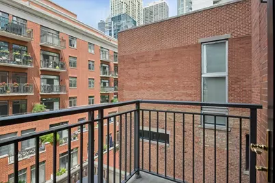 30 W Erie Street #501, Chicago, IL 60654 - Photo 22
