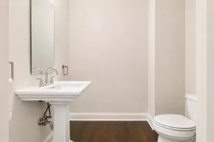 30 W Erie St, Chicago, IL 60654 - Photo 16