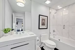 5 Oak Brook Club Dr, Oak Brook, IL 60523 - Photo 22