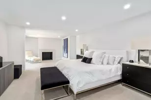 5 Oak Brook Club Dr, Oak Brook, IL 60523 - Photo 14