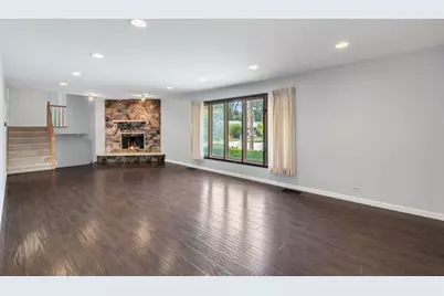 9143 Dr Korczak Terrace, Skokie, IL 60076 - Photo 8