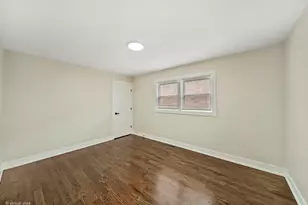 8219 S Muskegon Ave, Chicago, IL 60617 - Photo 8