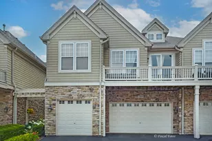 330 Sundown Ct, Wauconda, IL 60084 - Photo 2