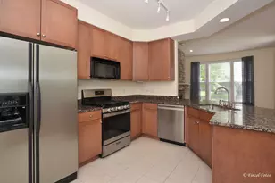 330 Sundown Ct, Wauconda, IL 60084 - Photo 8