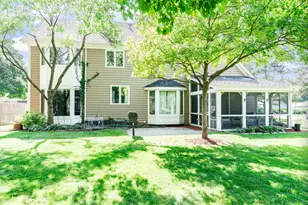 0S415 Madison St, Winfield, IL 60190 - Photo 32