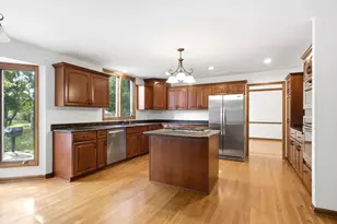 0S415 Madison St, Winfield, IL 60190 - Photo 10