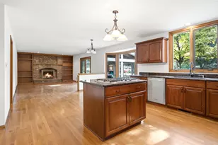 0S415 Madison St, Winfield, IL 60190 - Photo 12