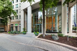 345 N La Salle St, Chicago, IL 60654 - Photo 2