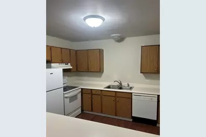 330 Shorewood Drive #3B, Glendale Heights, IL 60139 - Photo 2