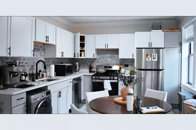 839 W Cornelia Avenue #2N, Chicago, IL 60657 - Photo 2