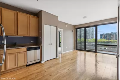1 E 8th Street #405, Chicago, IL 60605 - Photo 2