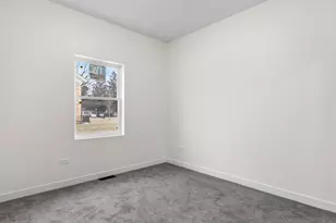 17 W Dearborn St, Plano, IL 60545 - Photo 14