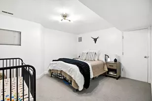 2734 N Seminary Ave, Chicago, IL 60614 - Photo 18