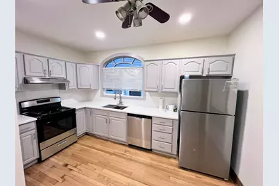 5833 W Peterson Avenue #1, Chicago, IL 60646 - Photo 4