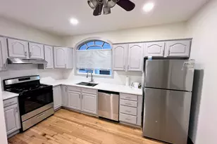 5833 W Peterson Ave, Chicago, IL 60646 - Photo 4