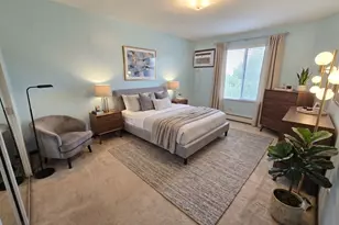 301 Gregory St, Aurora, IL 60504 - Photo 12