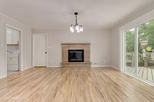 3306 Coventry Ct, Joliet, IL 60431 - Photo 6