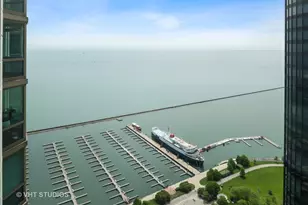 195 N Harbor Dr, Chicago, IL 60601 - Photo 8