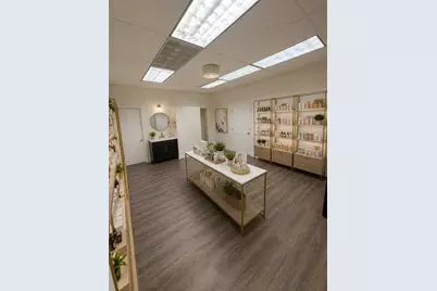 5123 W Montrose Avenue #E, Chicago, IL 60641 - Photo 4