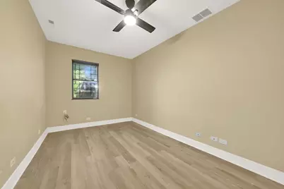9117 S Brandon Avenue, Chicago, IL 60617 - Photo 16