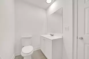 9117 S Brandon Ave, Chicago, IL 60617 - Photo 18
