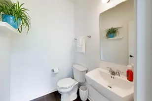 810 Lexington Cir W, Des Plaines, IL 60016 - Photo 12