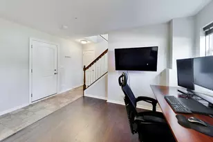 1175 Evergreen Ave, Des Plaines, IL 60016 - Photo 20