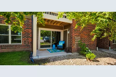 210 Glengarry Drive #109, Bloomingdale, IL 60108 - Photo 2