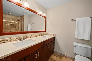 596 Harlowe Ln, Naperville, IL 60565 - Photo 18