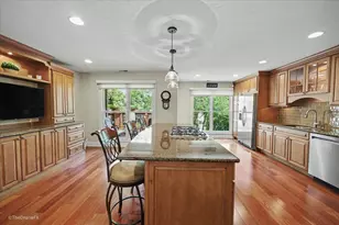 596 Harlowe Ln, Naperville, IL 60565 - Photo 10