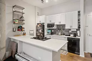 130 S Canal St, Chicago, IL 60606 - Photo 2